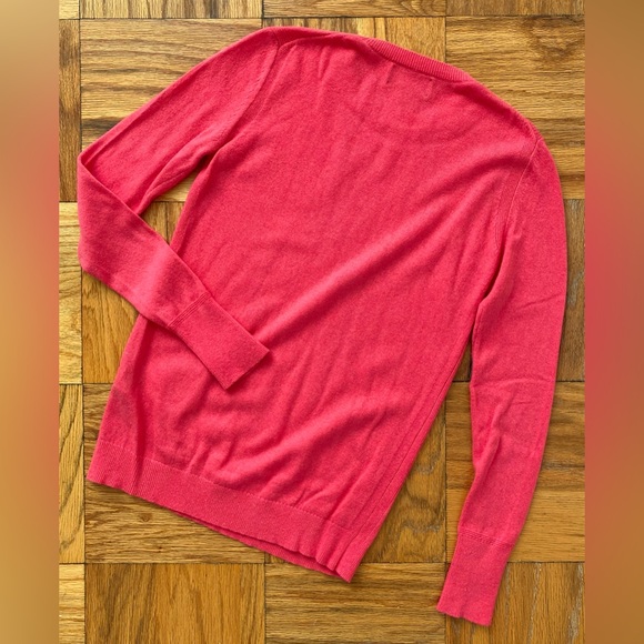 Banana Republic Bright Coral Filpucci Sweater Size XS - Picture 3 of 3